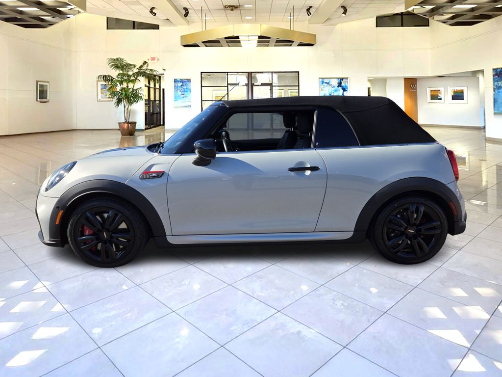 2023 Mini Cooper Convertible Iconic photo 4