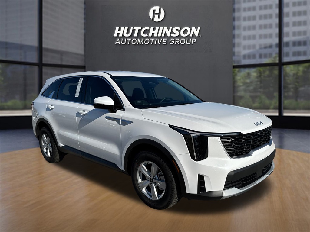 2026 Kia Sorento LX's photo