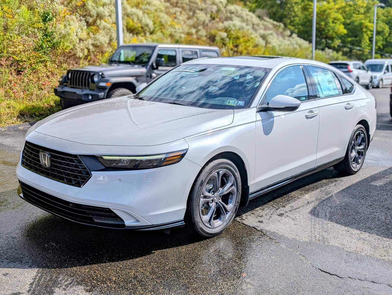 2025 Honda Accord Hybrid EX-L's photo