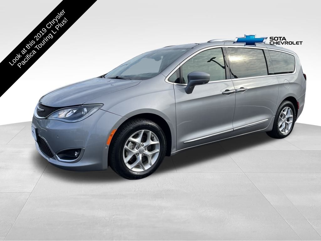 Used 2019 Chrysler Pacifica Touring L Plus with VIN 2C4RC1EG2KR567636 for sale in Northfield, Minnesota