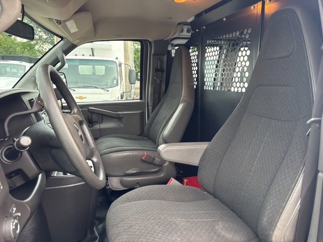 2023 Gmc Savana Cargo 2500 photo 20