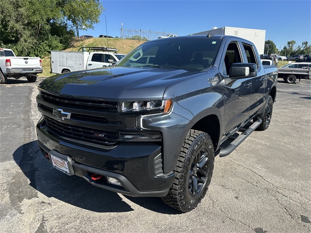 Used 2022 Chevrolet Silverado 1500 Limited LT Trail Boss with VIN 1GCPYFEL3NZ182079 for sale in Kansas City