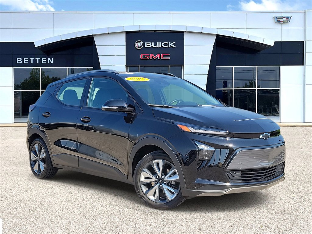2023 Chevrolet Bolt EUV LT's photo