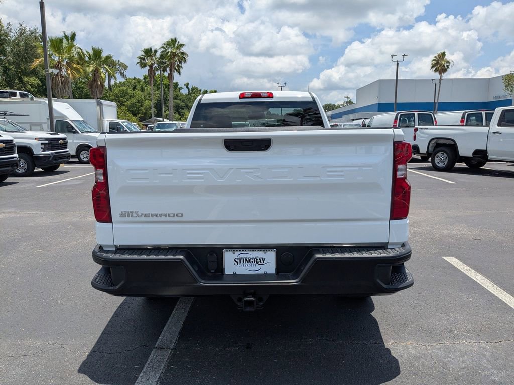 2025 Chevrolet Silverado 1500 photo 2