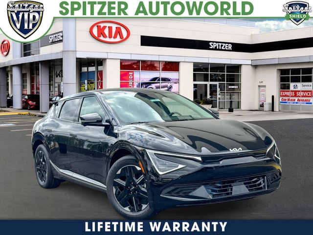 2025 Kia EV6 Wind's photo