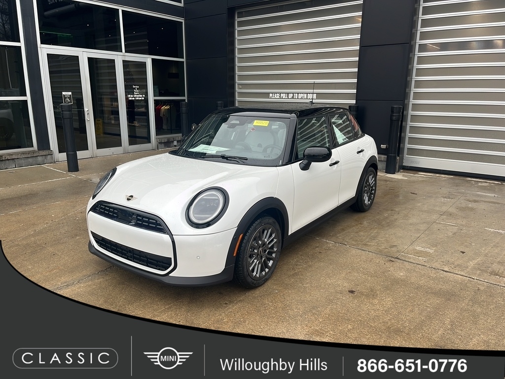 2026 MINI Hardtop 4 Door's photo
