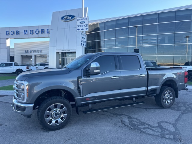 2024 Ford F-250 Super Duty Lariat's photo