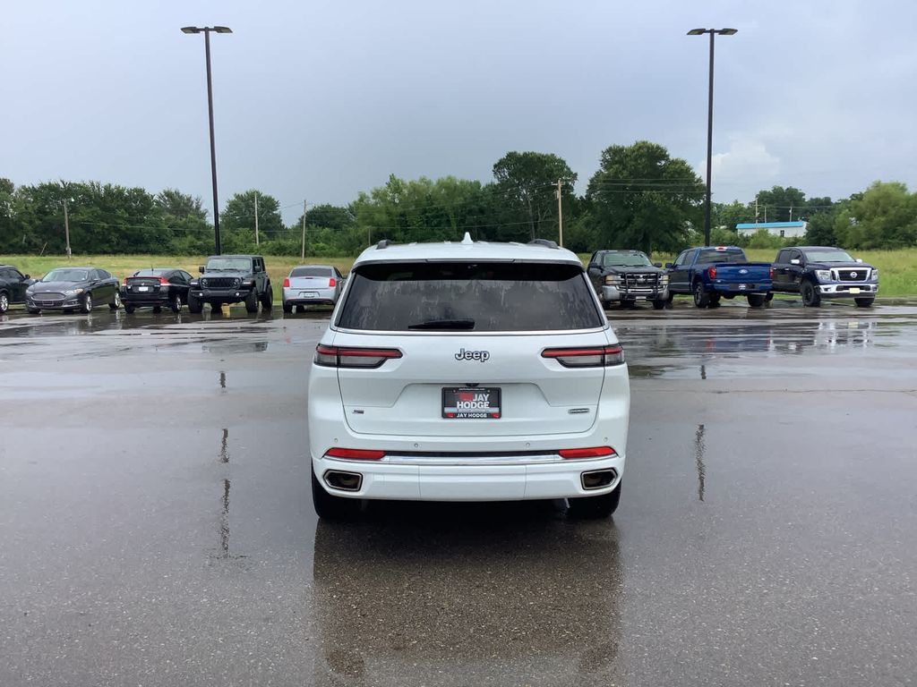 2022 Jeep Grand Cherokee Overland photo 24