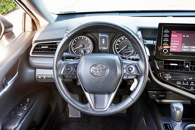 2024 Toyota Camry SE photo 17