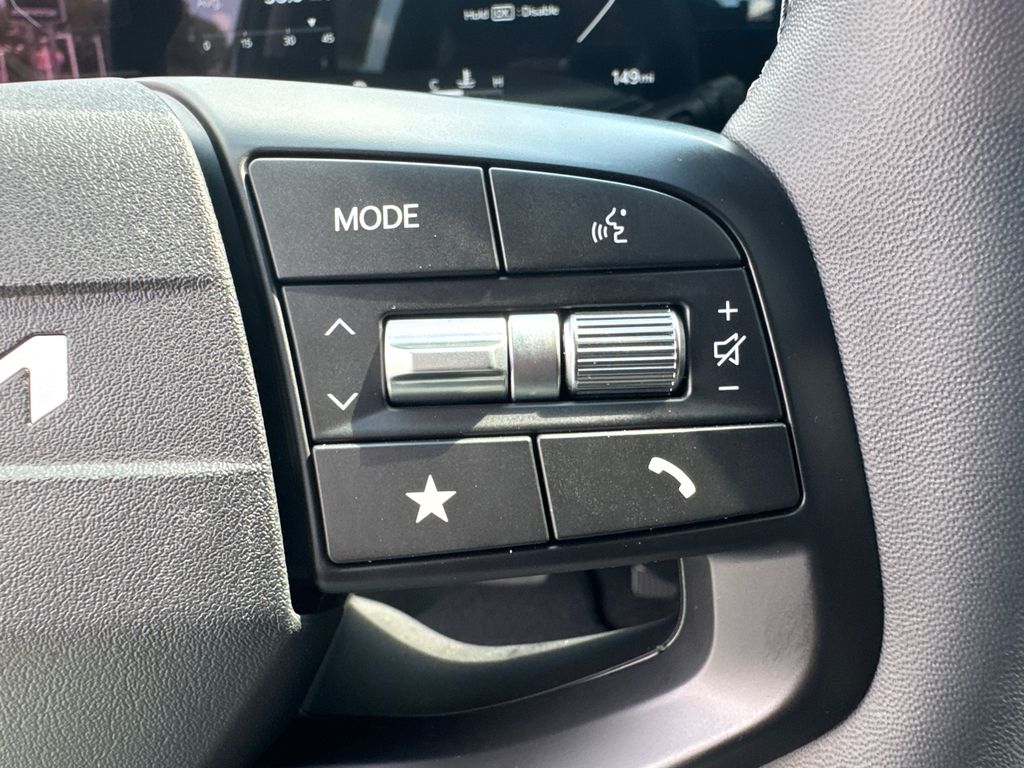 2025 Kia K4 EX photo 25