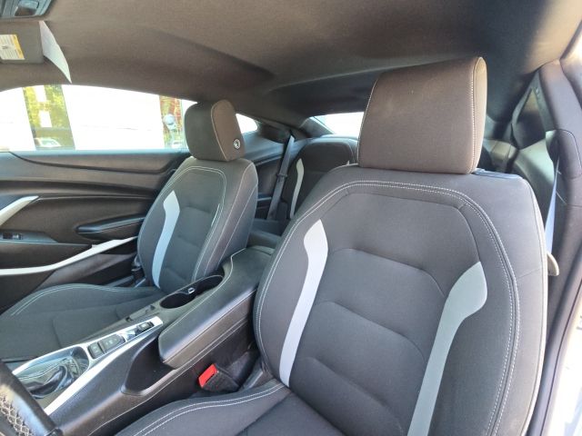 2020 Chevrolet Camaro LT1 photo 15