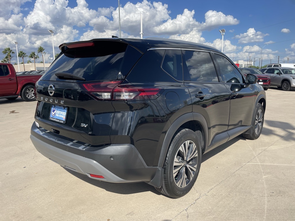 2021 Nissan Rogue SV photo 3