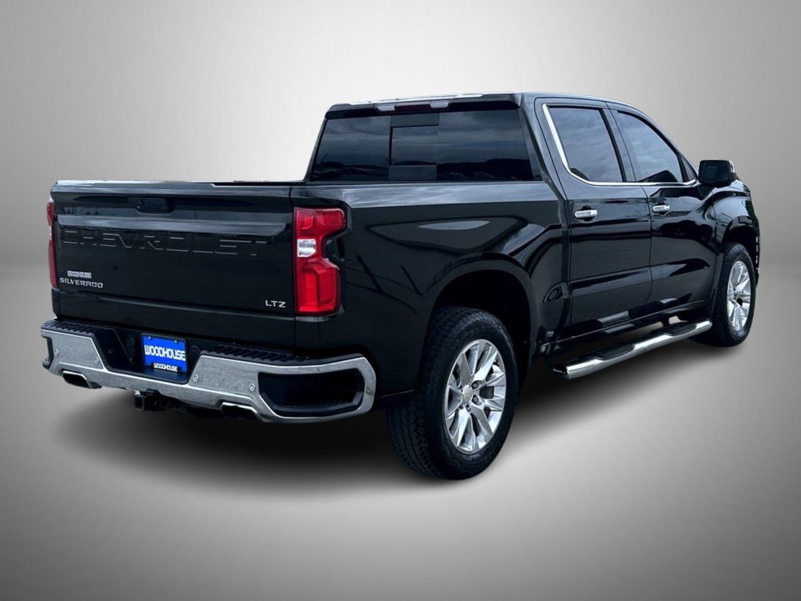 2019 Chevrolet Silverado 1500 LTZ photo 2