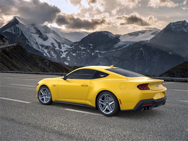 2024 Ford Mustang GT Premium photo 4