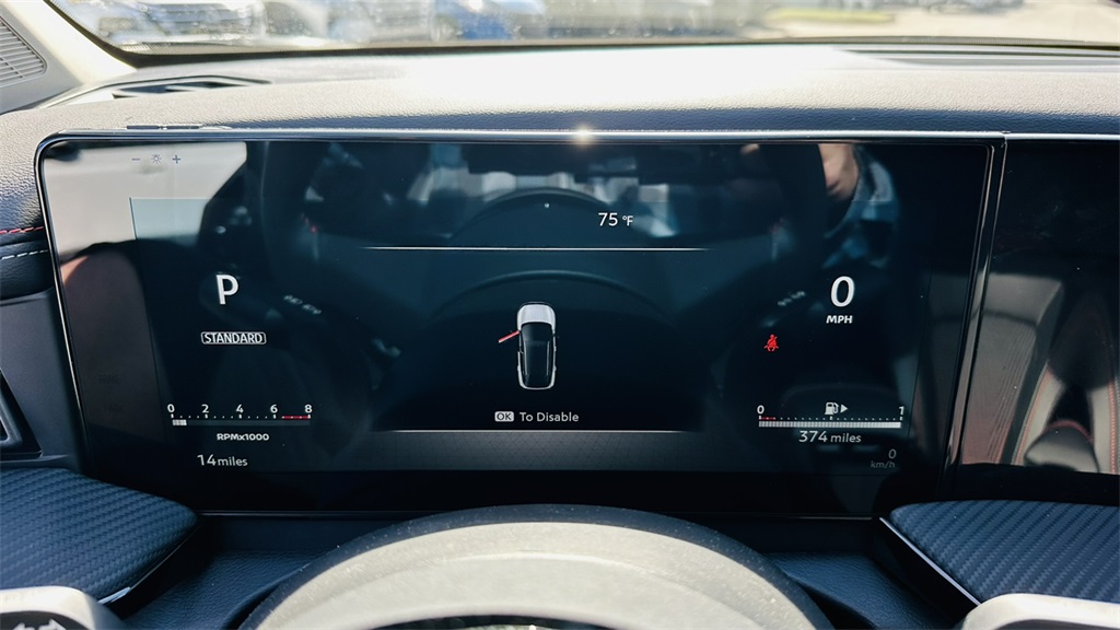 2026 Nissan Kicks SR photo 18