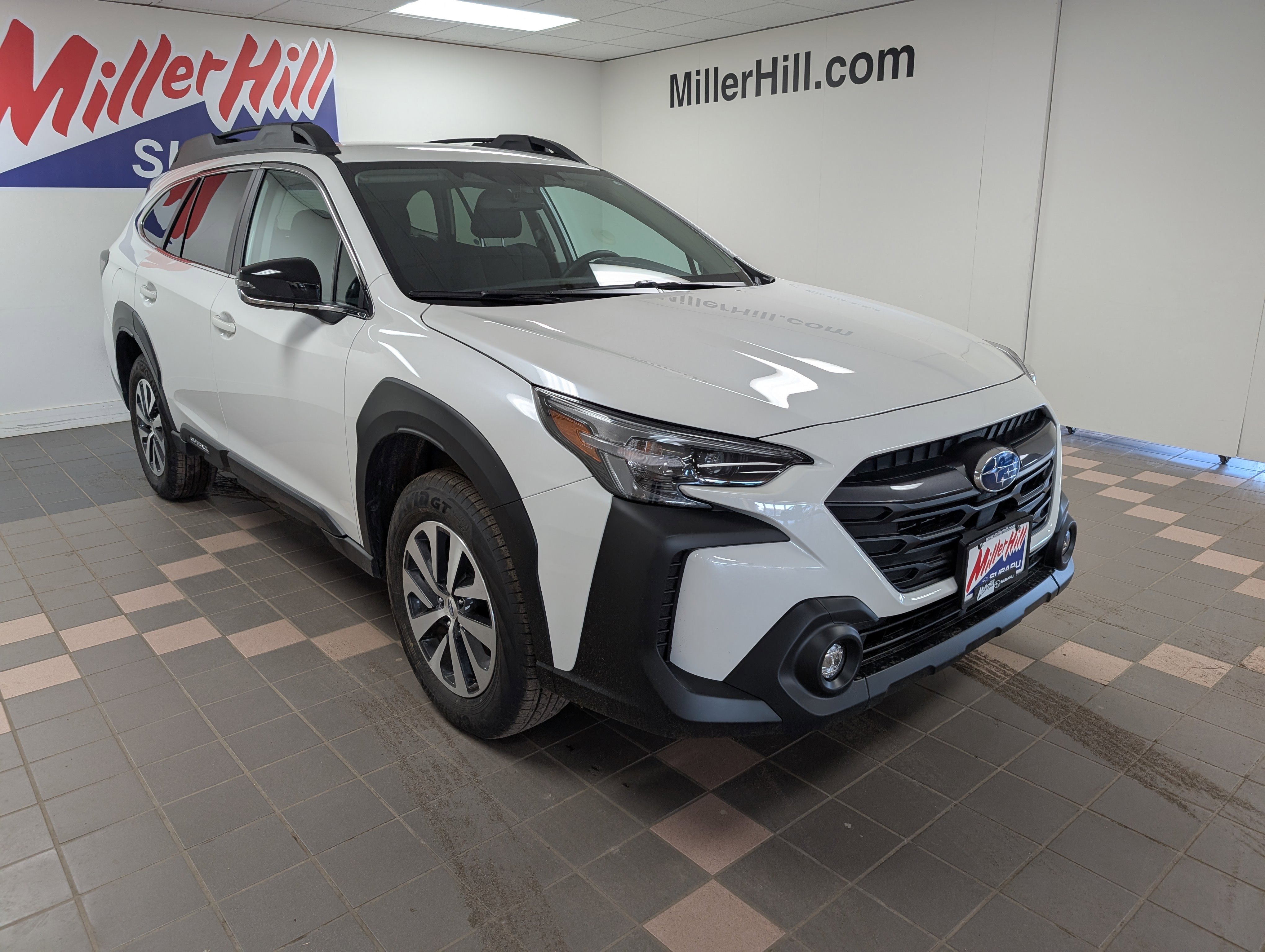 2025 Subaru Outback Premium photo 4