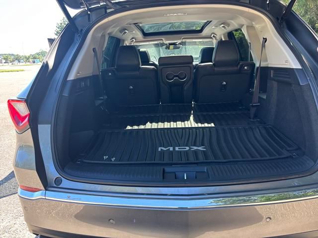 2022 Acura MDX SH-AWD Technology photo 9