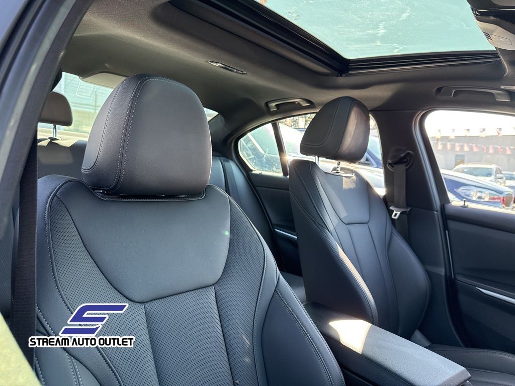 2024 Bmw 330i xDrive photo 8