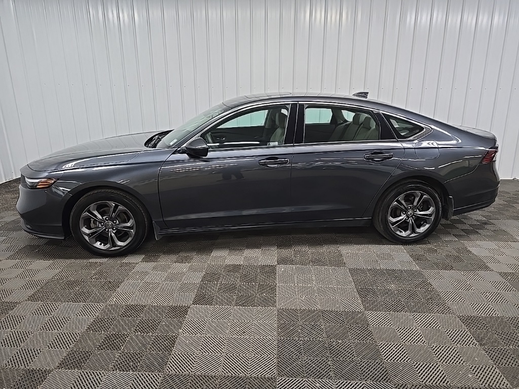 2023 Honda Accord EX photo 5