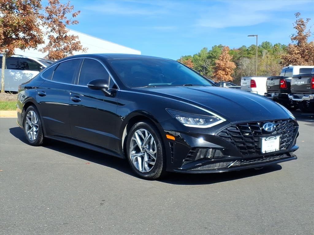 2023 Hyundai Sonata SEL photo 3