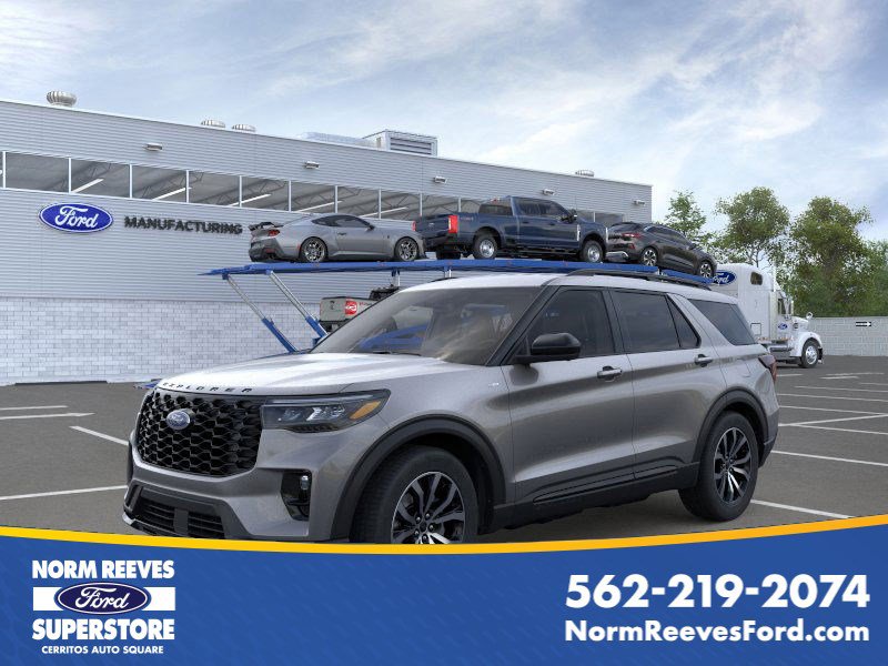 2026 Ford Explorer ST-LINE's photo