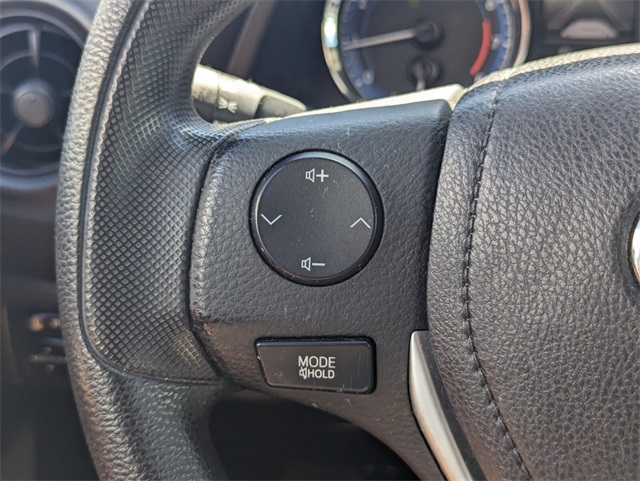 2017 Toyota Corolla L photo 25