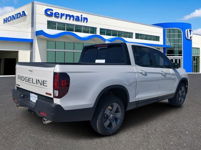 2025 Honda Ridgeline TrailSport photo 3
