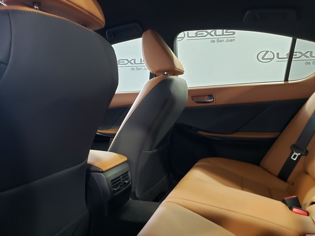 2025 Lexus IS 300 photo 26