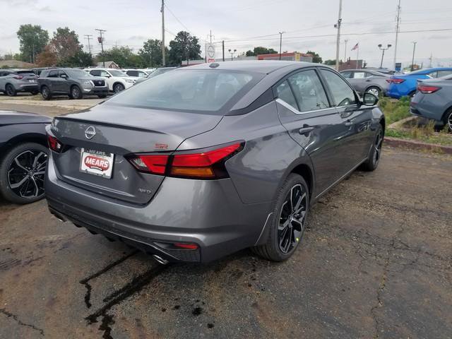 2025 Nissan Altima 2.5 SR photo 4