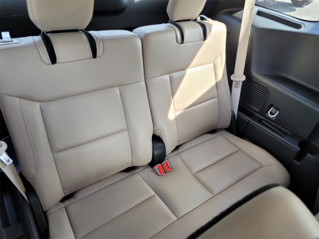 2024 Ford Explorer XLT photo 13
