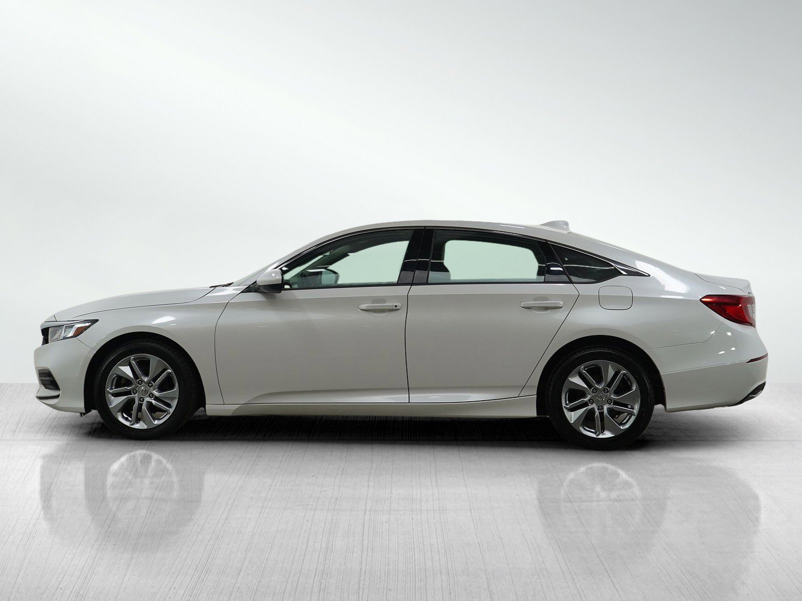 Used 2018 Honda Accord LX with VIN 1HGCV1F14JA083319 for sale in Burnsville, Minnesota