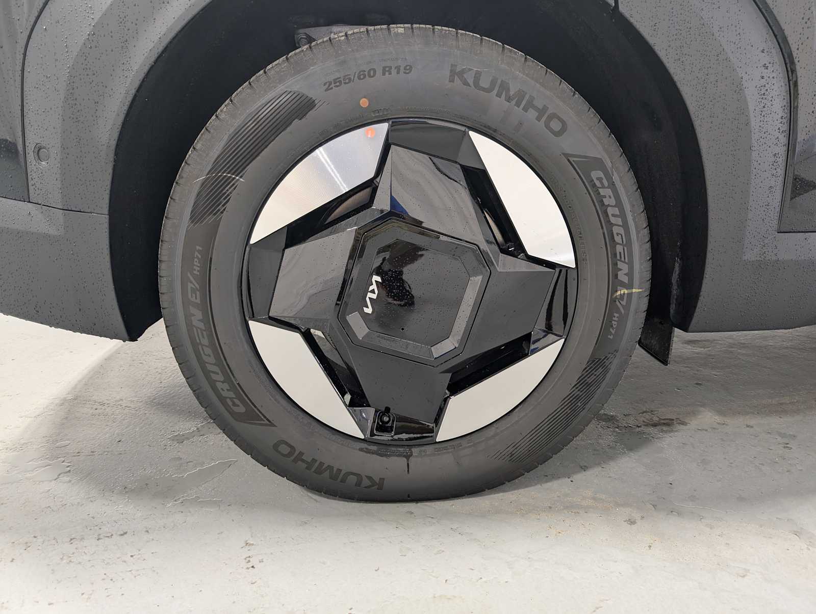 2026 Kia EV9 Wind photo 2