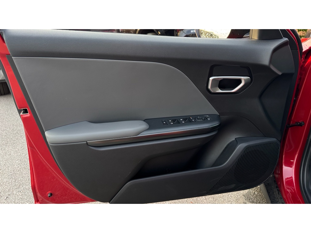 2025 Kia K4 LXS photo 18
