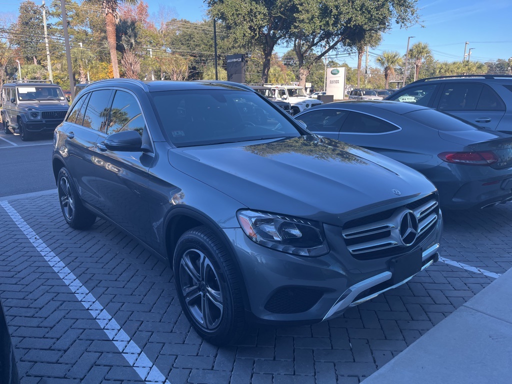 2019 Mercedes Benz GLC 300 4MATIC photo 4