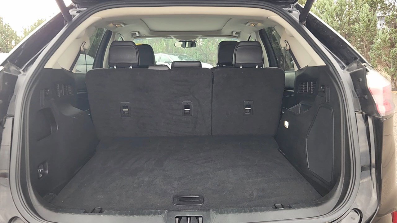 2023 Ford Edge Titanium photo 20