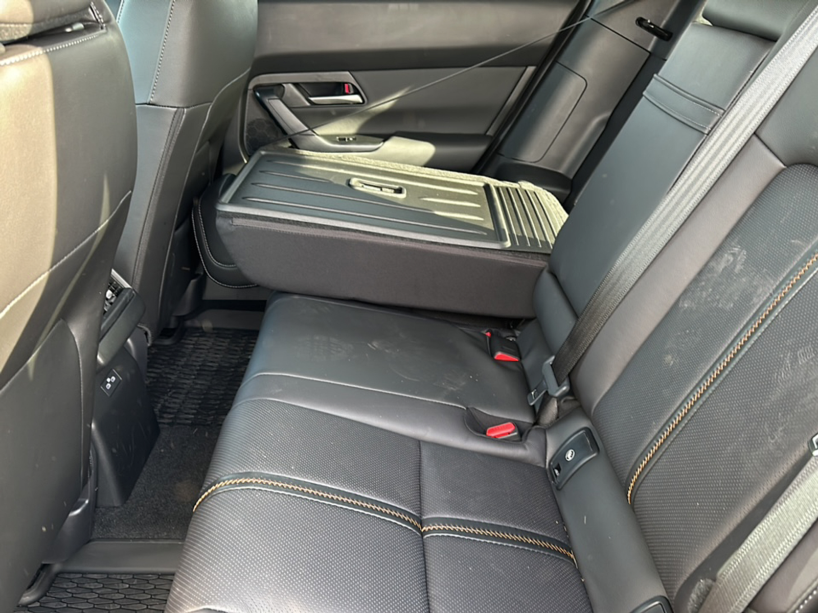 2025 Mazda CX-50 Premium photo 3
