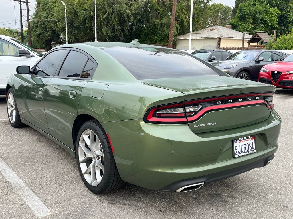 2022 Dodge Charger SXT Plus photo 4