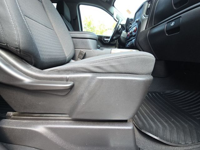 2021 Chevrolet Silverado 1500 RST photo 17