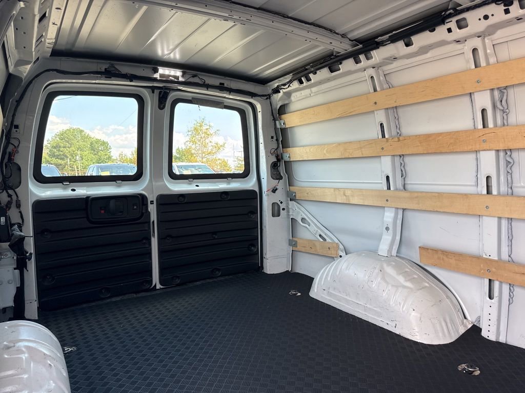 2023 Chevrolet Express Cargo 2500 photo 12