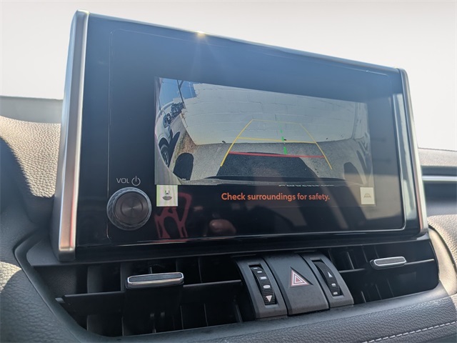 2023 Toyota RAV4 XLE Premium photo 17
