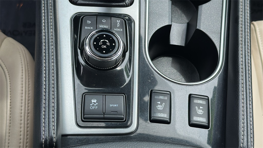2021 Nissan Maxima SV photo 27
