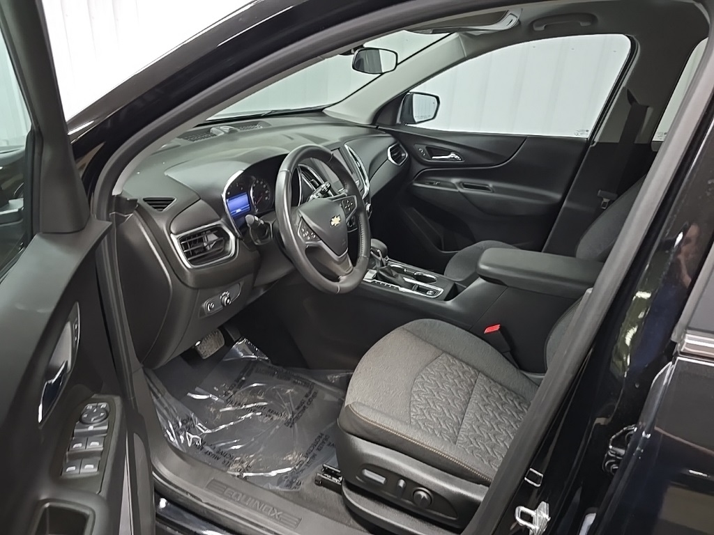 2022 Chevrolet Equinox LT photo 27