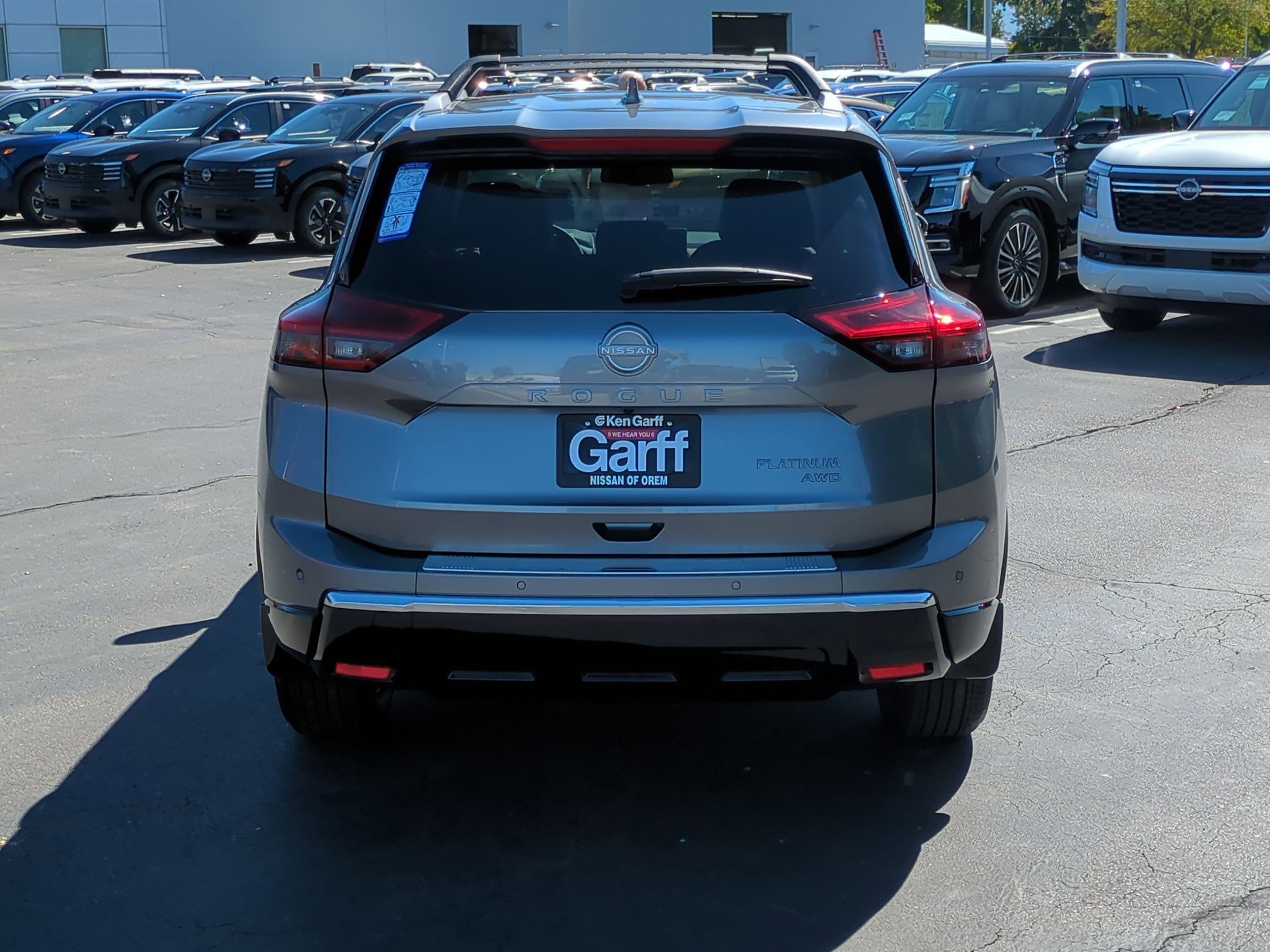 2026 Nissan Rogue Platinum photo 4