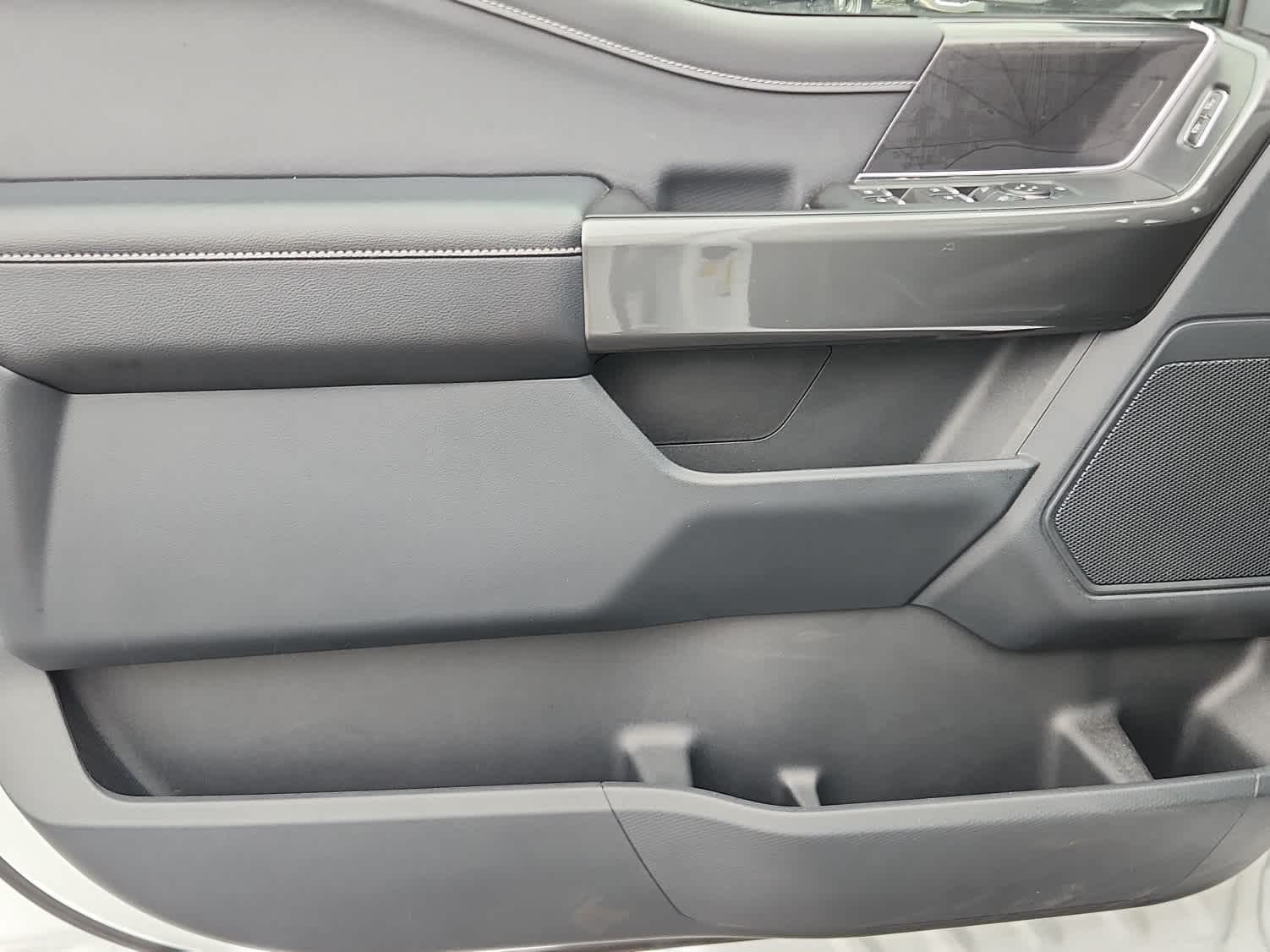 2022 Ford F-150 XLT photo 9