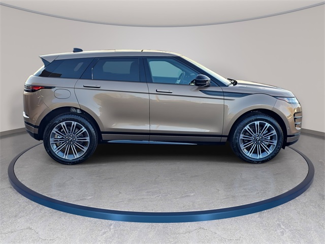 2026 Land Rover Range Rover Evoque Dynamic SE photo 4