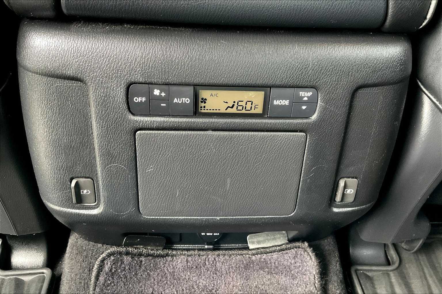 2019 Infiniti QX80 Luxe photo 31