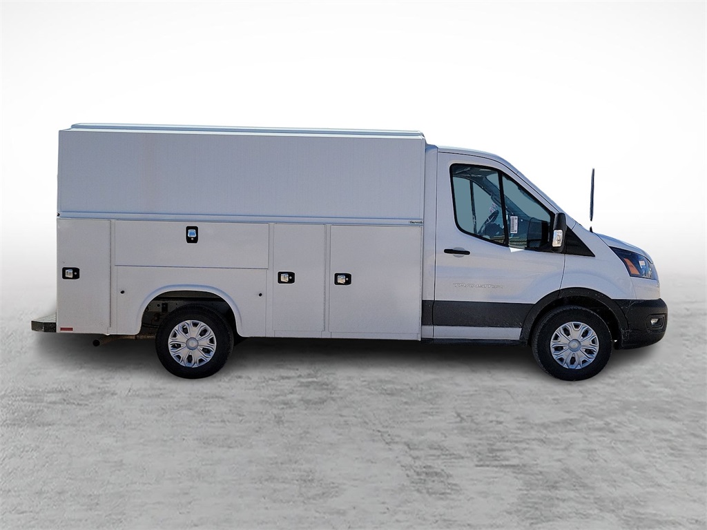 2024 Ford Transit Cutaway photo 7