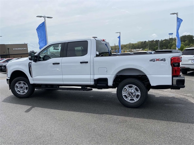 2025 Ford F-350 photo 4