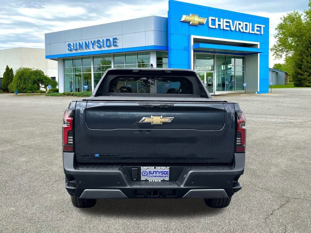 2026 Chevrolet Silverado EV LT photo 4