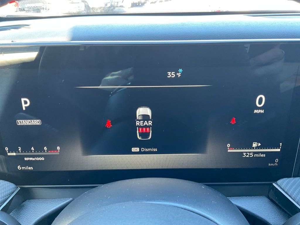 2025 Nissan Kicks SR photo 17